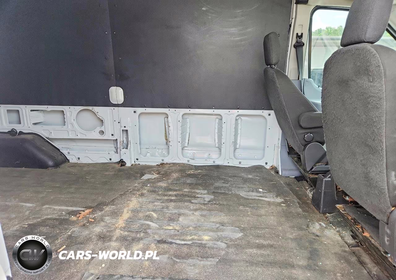 2019 Ford Transit T-250 VIN:1FTYR2CM7KKA82982 - 11