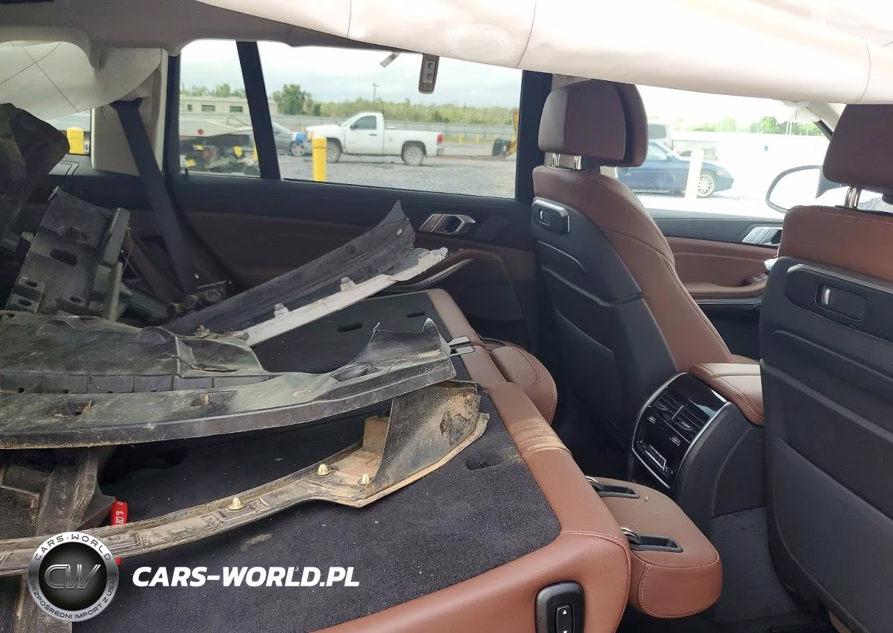 2026 BMW X7 xDrive40I VIN:5UX23EM04T9186860 - 10