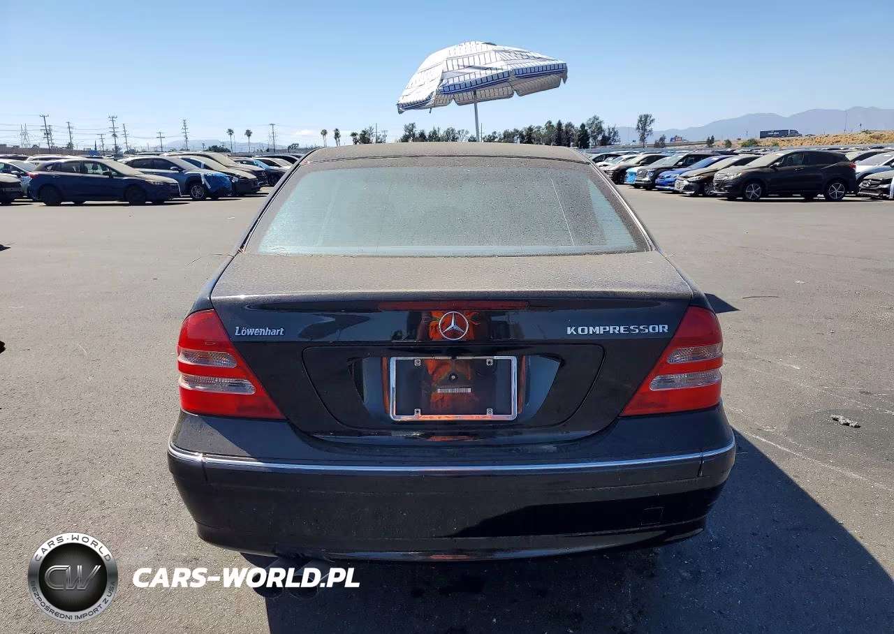 2004 Mercedes-Benz C 230K Sport Sedan VIN:WDBRF40J34A556016 - 6