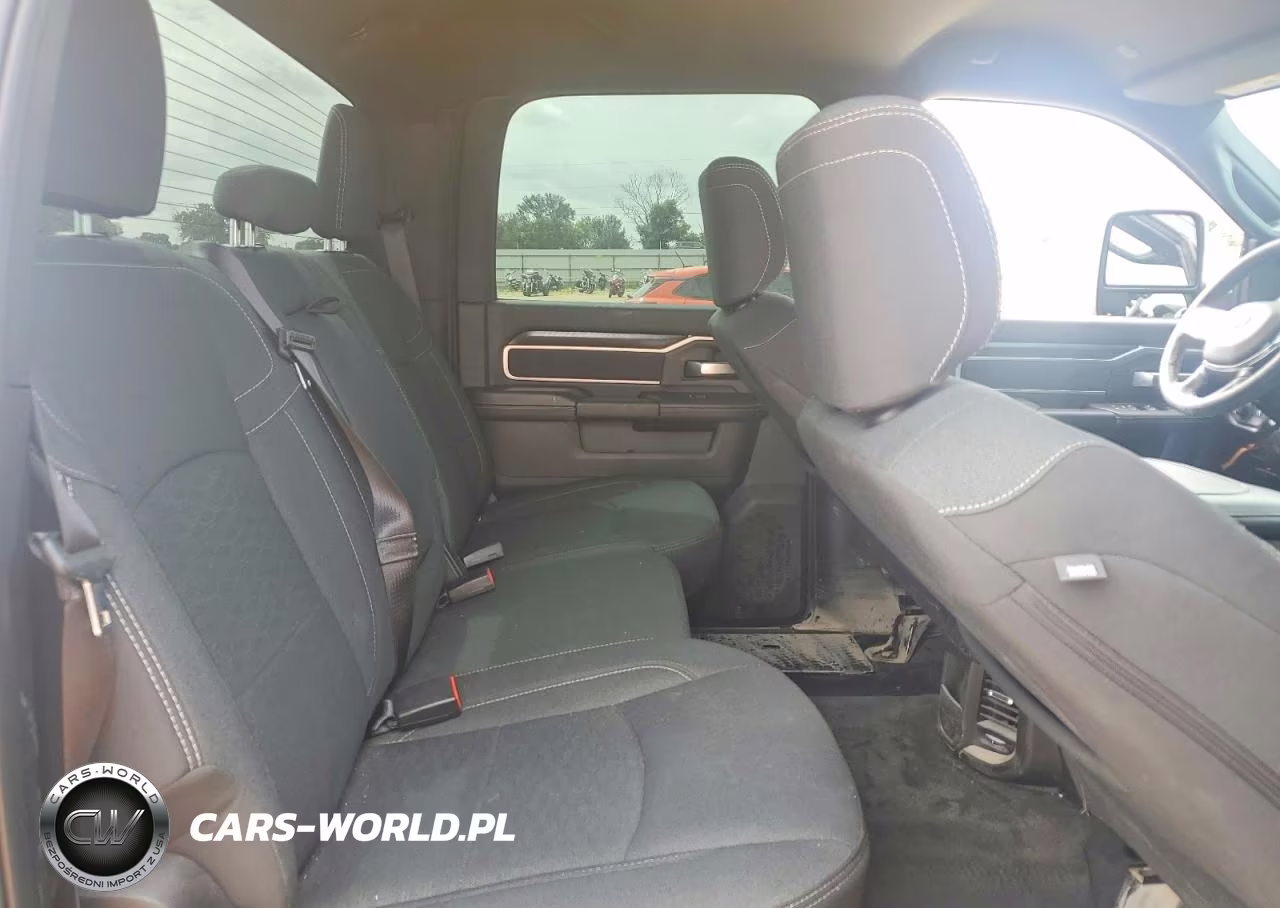 2026 Ram 2500 Big Horn VIN:3C63R5JLXTG220763 - 10