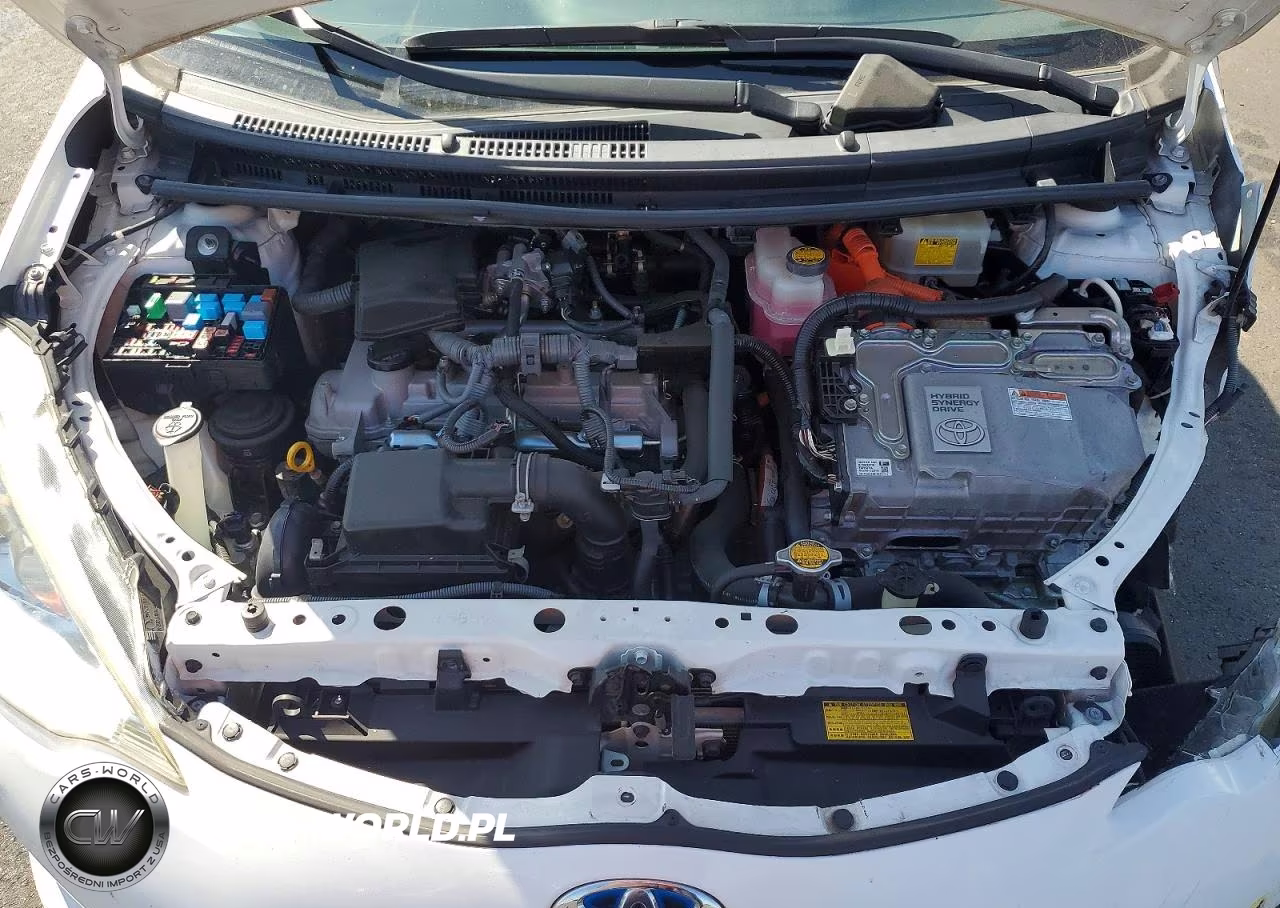 2013 Toyota Prius C Four VIN:JTDKDTB35D1042833 - 11