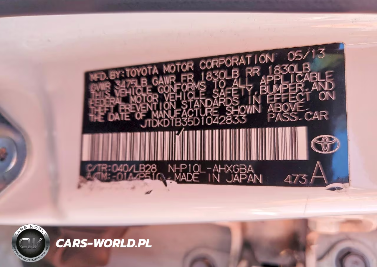2013 Toyota Prius C Four VIN:JTDKDTB35D1042833 - 12