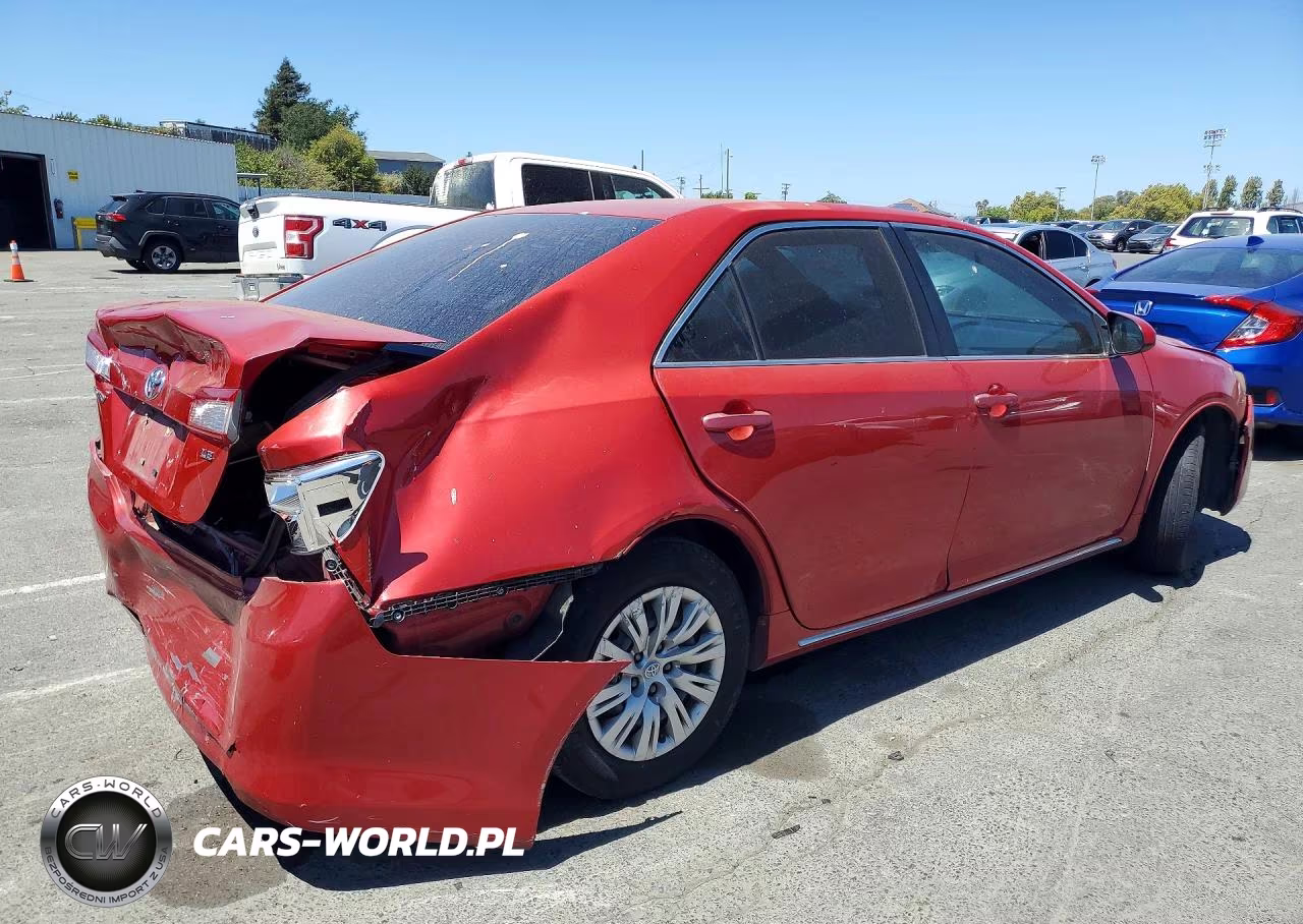2013 Toyota Camry Le VIN:4T4BF1FK6DR333857 - 3