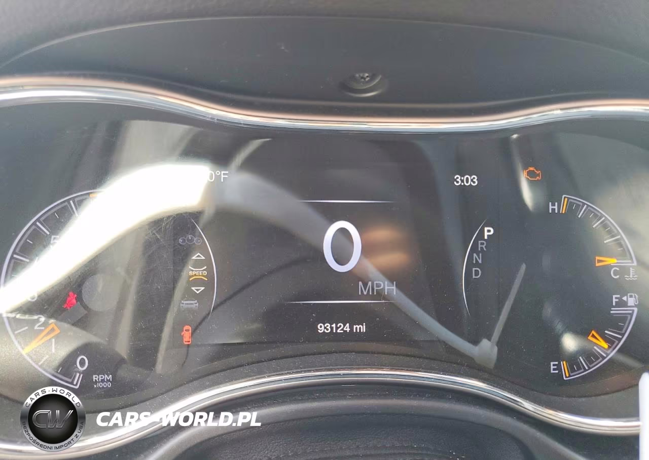 2018 Jeep Grand Cherokee Laredo VIN:1C4RJFAG7JC375810 - 9