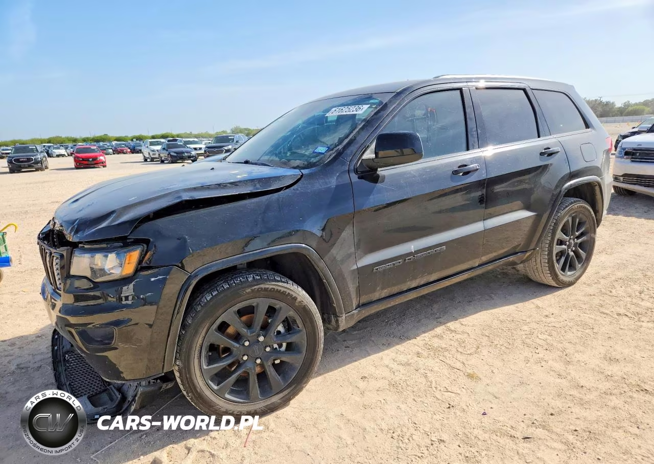2019 Jeep Grand Cherokee Laredo VIN:1C4RJFAG9KC668187 - 1