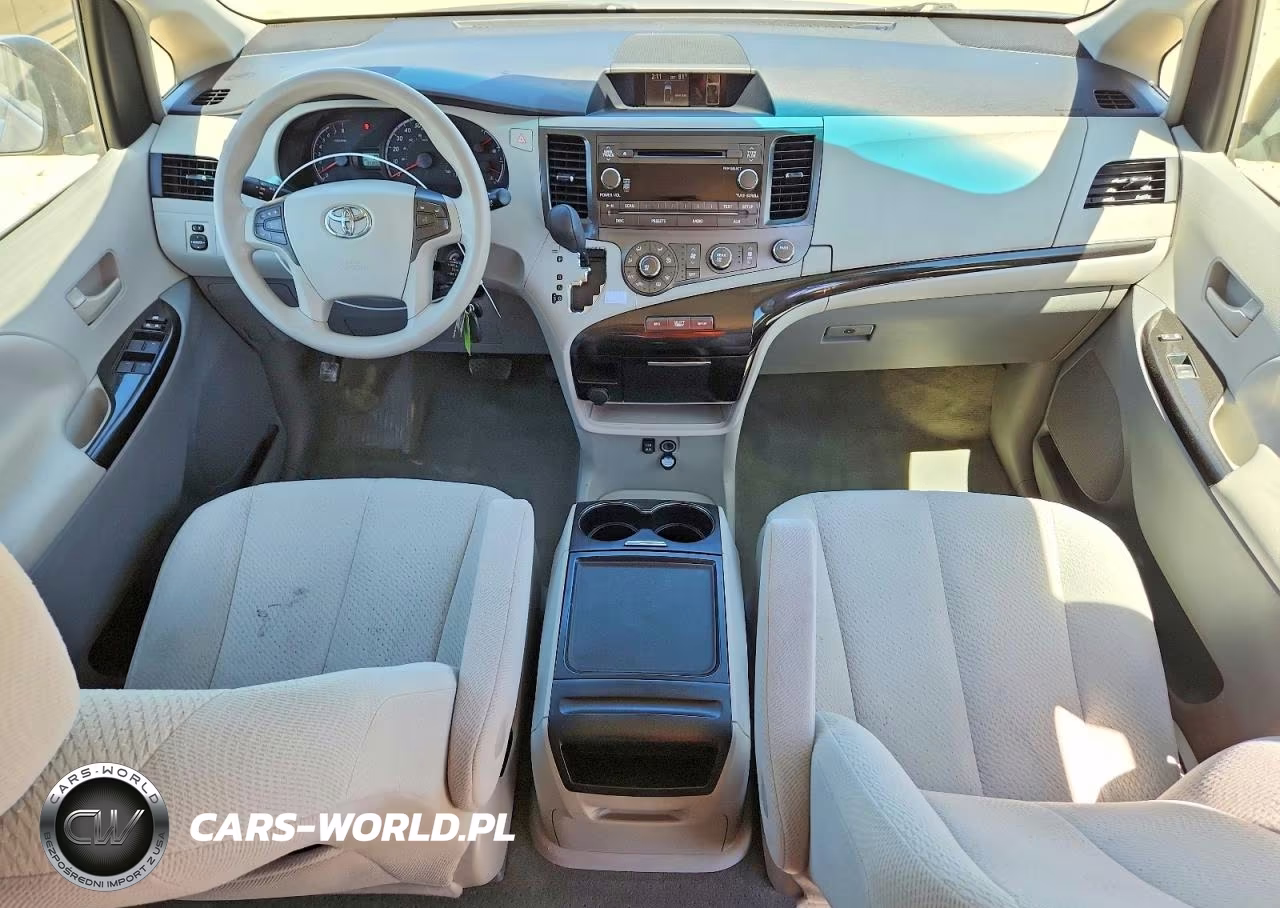 2012 Toyota Sienna Le VIN:5TDKK3DC1CS204770 - 8