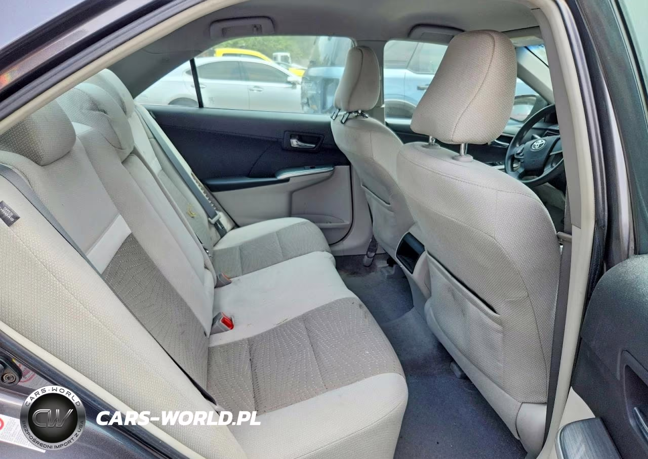 2012 Toyota Camry Hybrid Le VIN:4T1BD1FK2CU045185 - 10