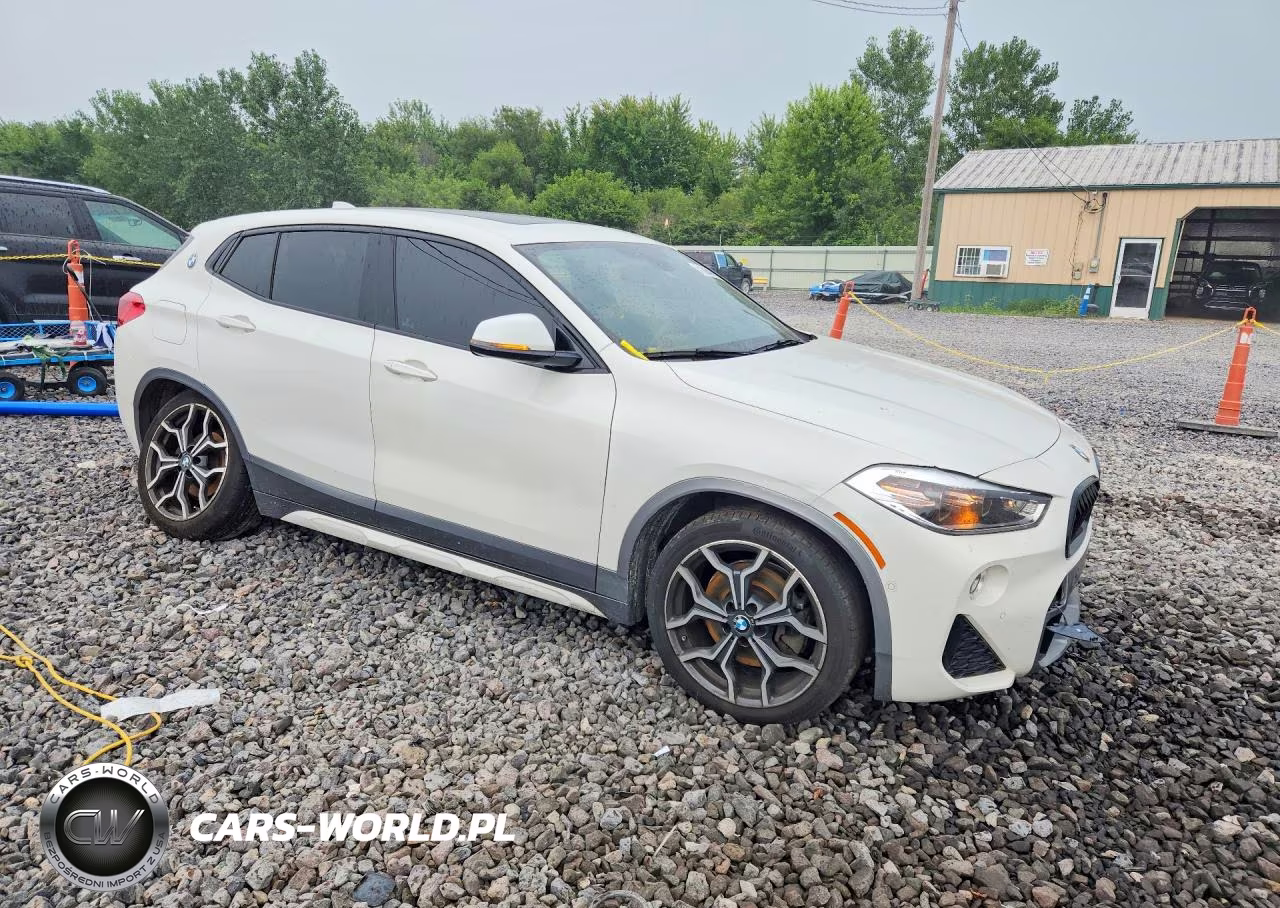 2018 BMW X2 xDrive28I VIN:WBXYJ5C3XJEF74604 - 4