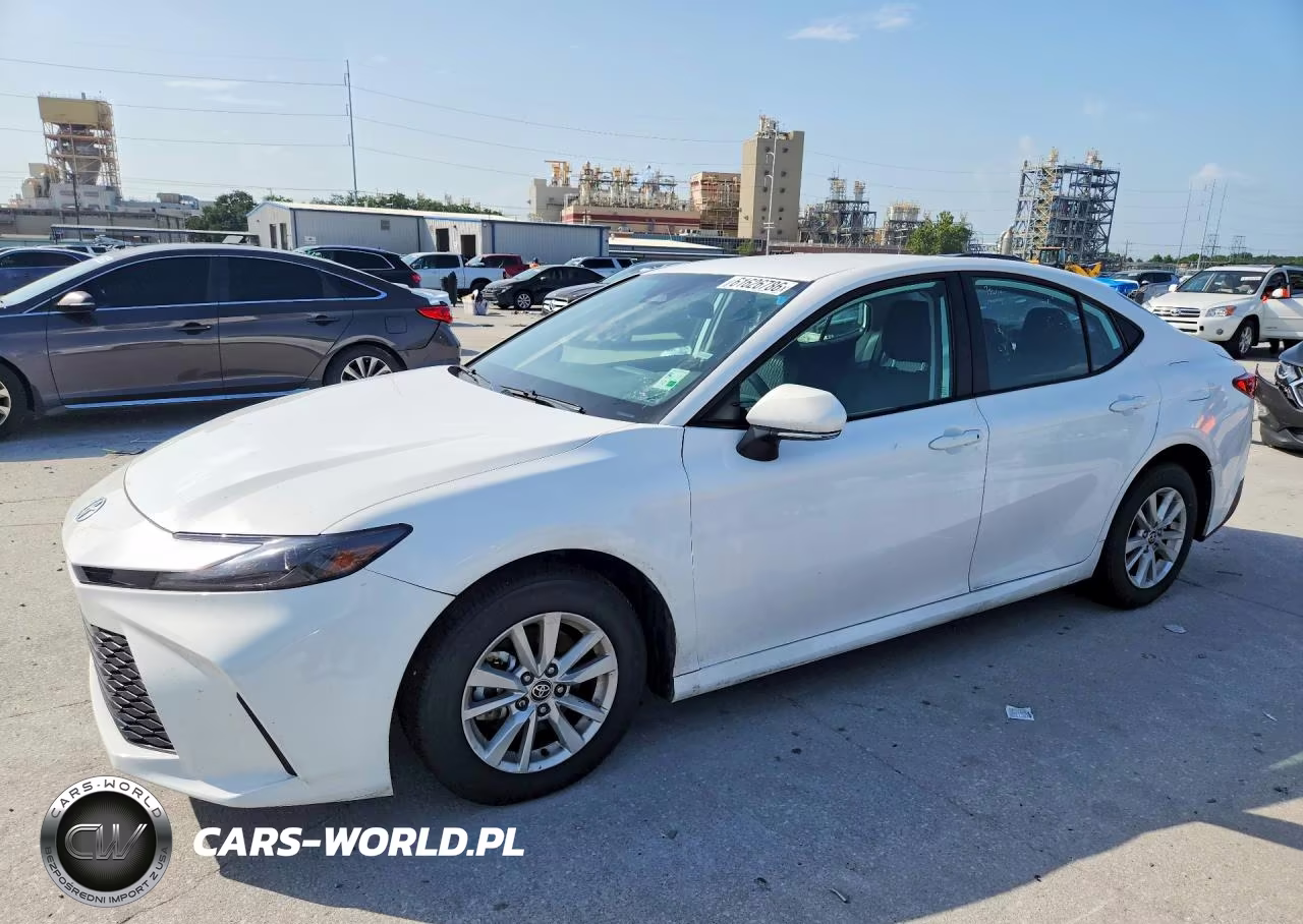 2026 Toyota Camry Le – zdjęcie 1 z 12