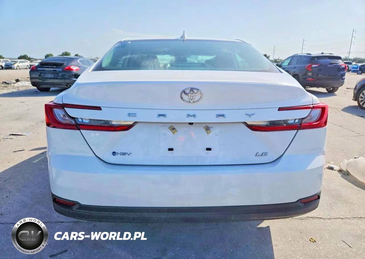 2026 Toyota Camry Le VIN:4T1DAACK3TU662486 - 6