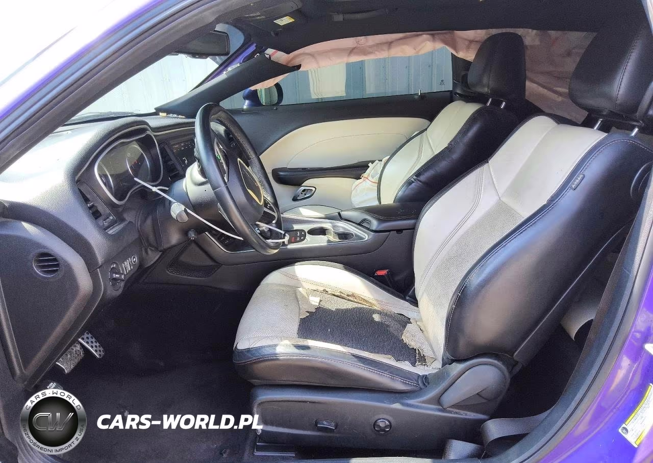 2018 Dodge Challenger Gt VIN:2C3CDZGG9JH306110 - 7