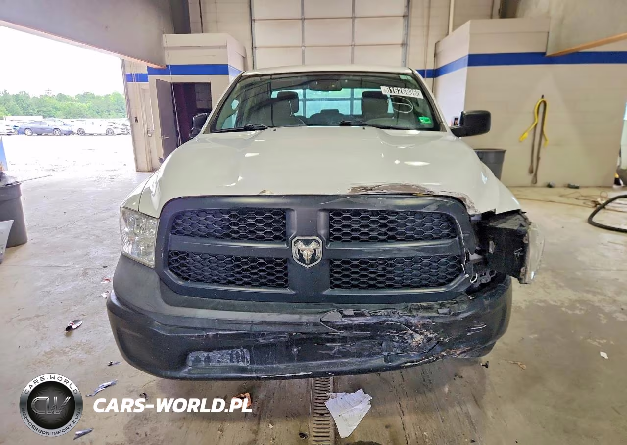 2019 Ram 1500 Classic Tradesman VIN:1C6RR6FG0KS603744 - 5