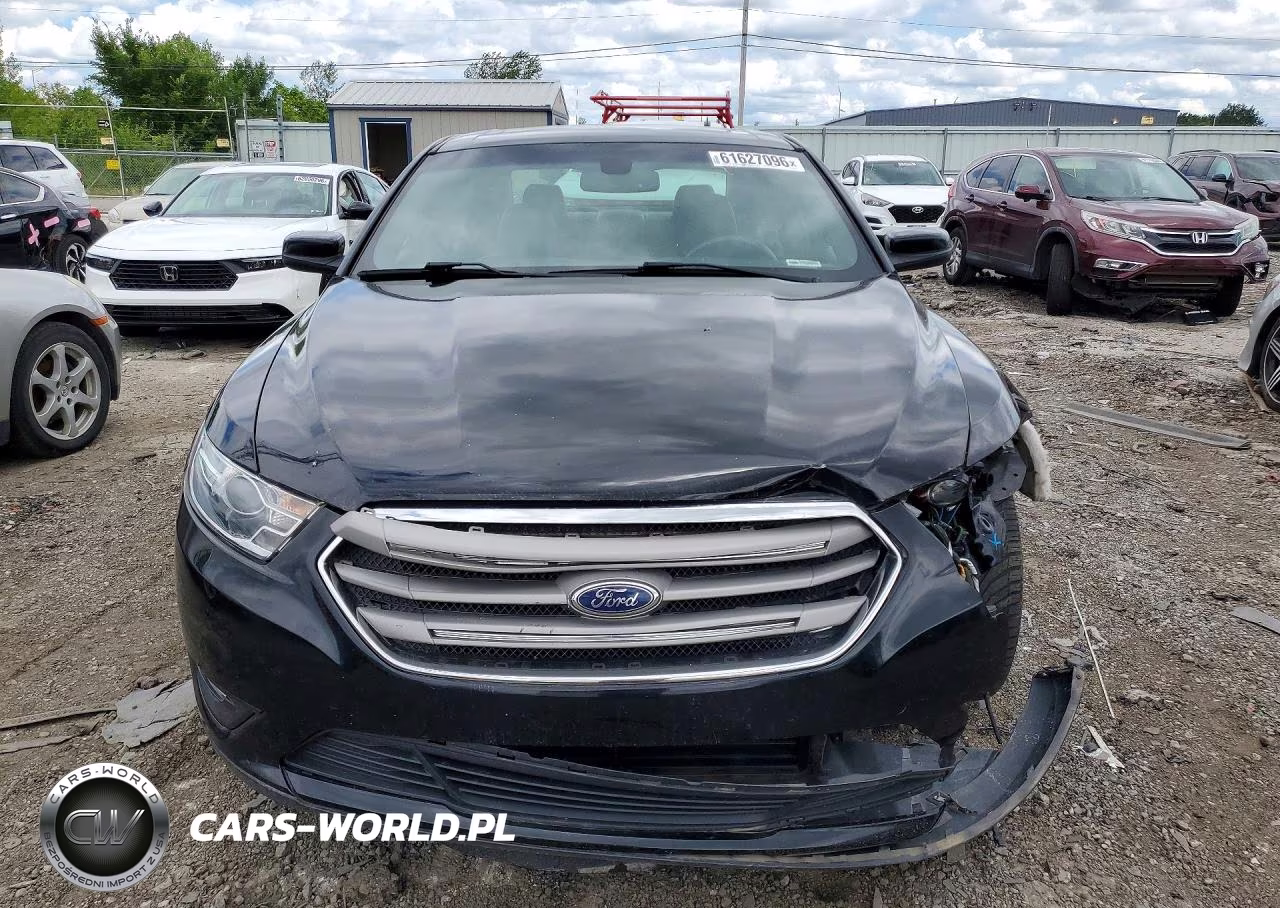 2018 Ford Taurus Sel VIN:1FAHP2H89JG105493 - 5
