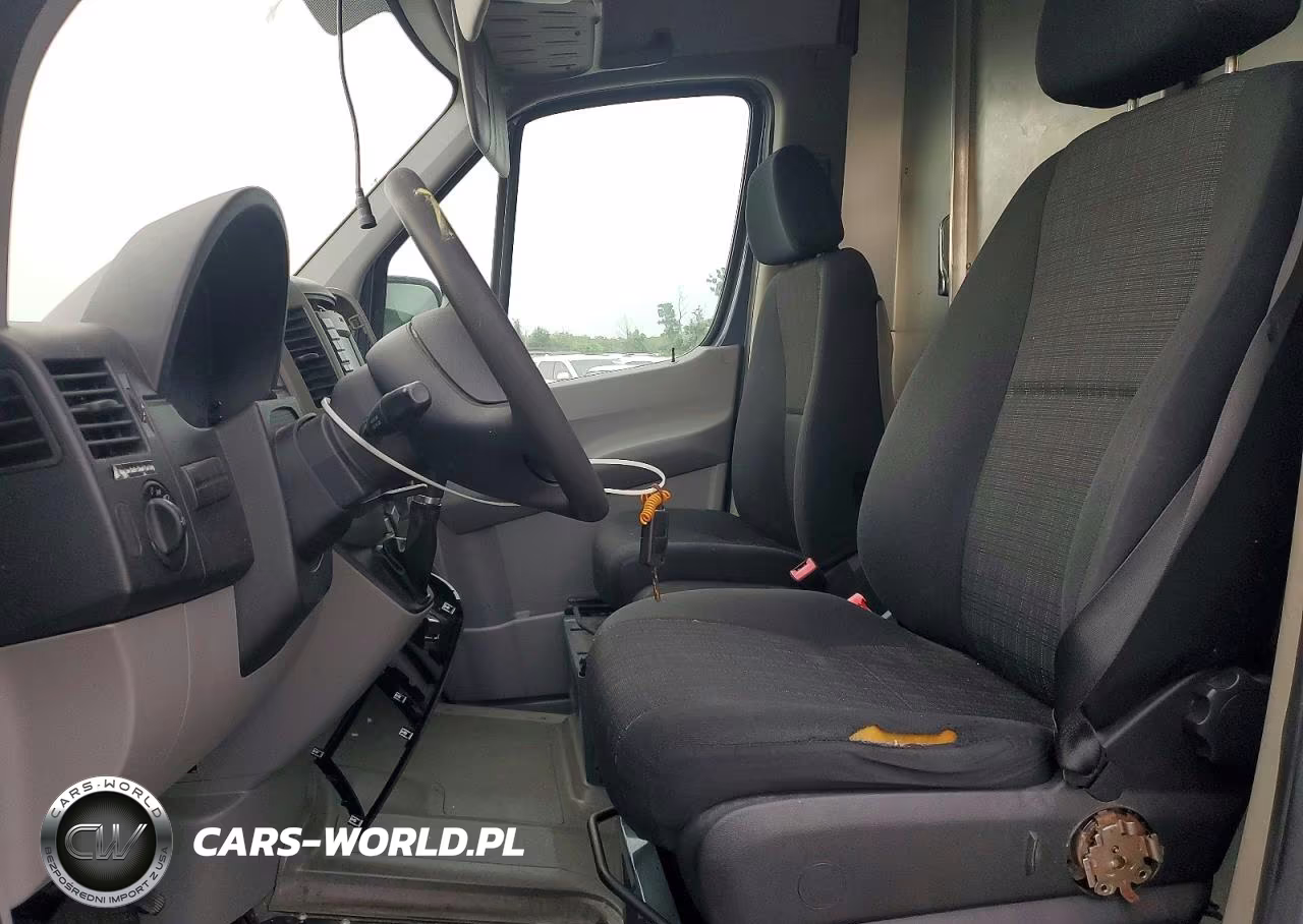 2018 Mercedes-Benz Sprinter 2500 VIN:WD3PE7CD9JP625815 - 7