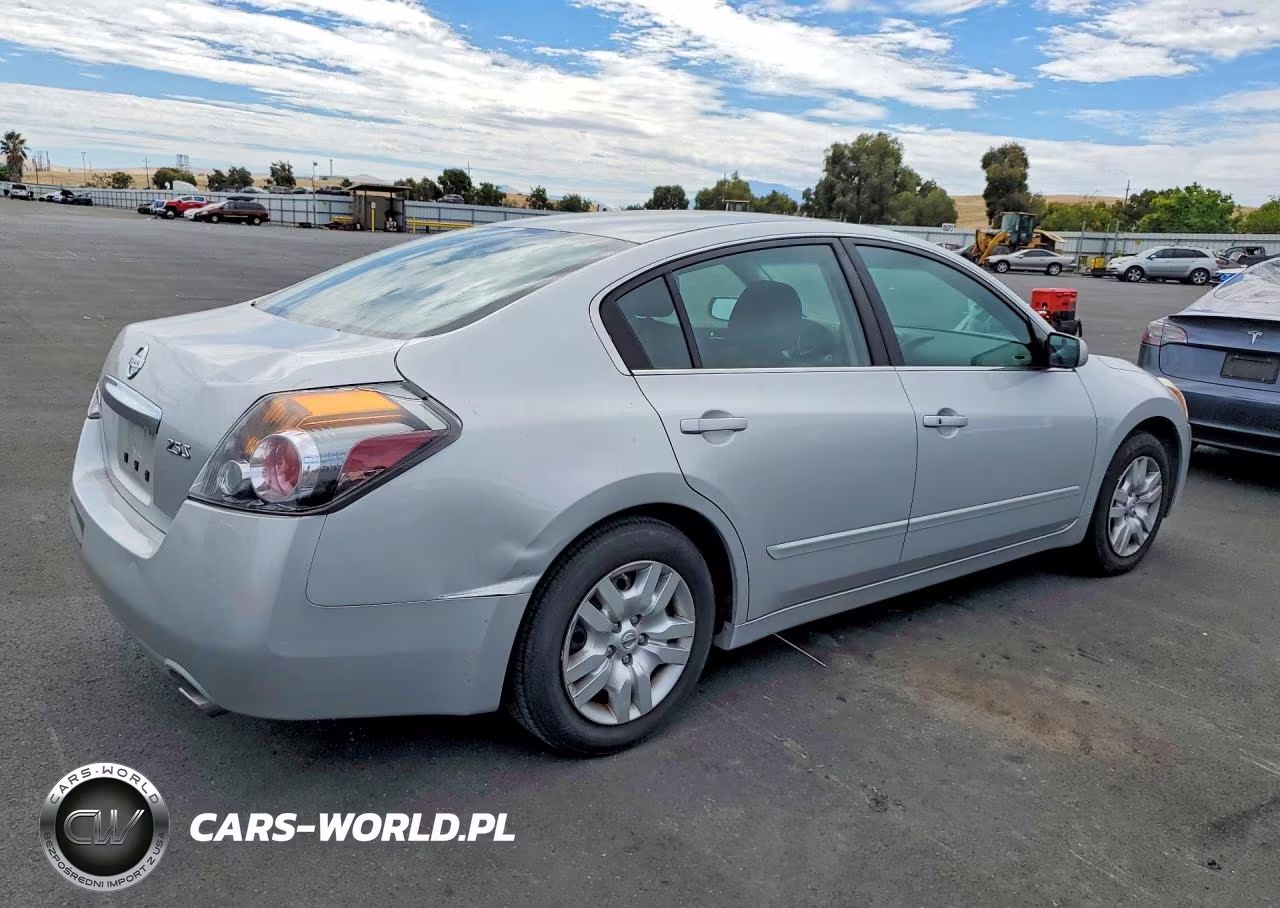 2012 Nissan Altima 2.5 VIN:1N4AL2AP1CC210912 - 3