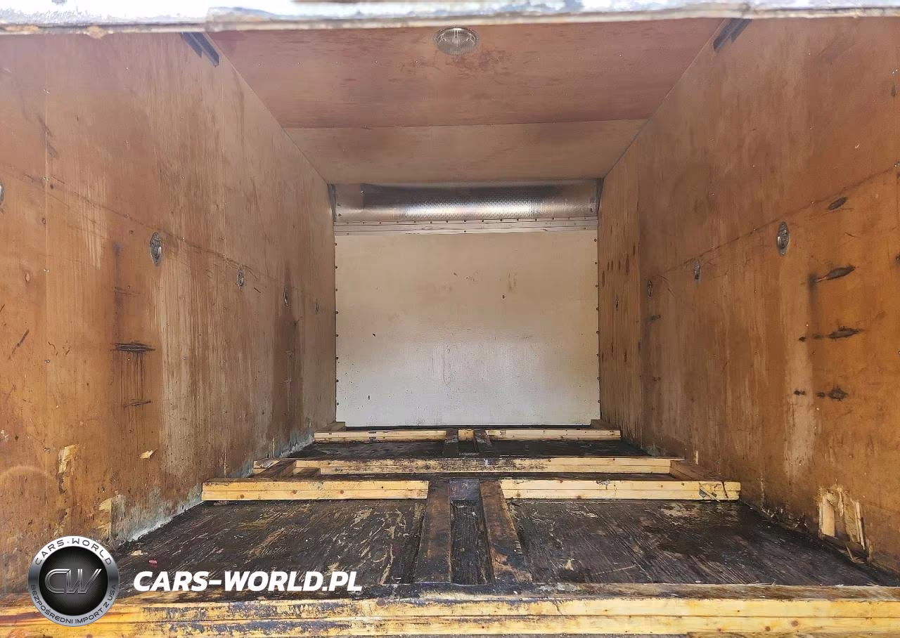 2018 Isuzu Npr Xd Box Truck VIN:JALC4W160J7K00200 - 10