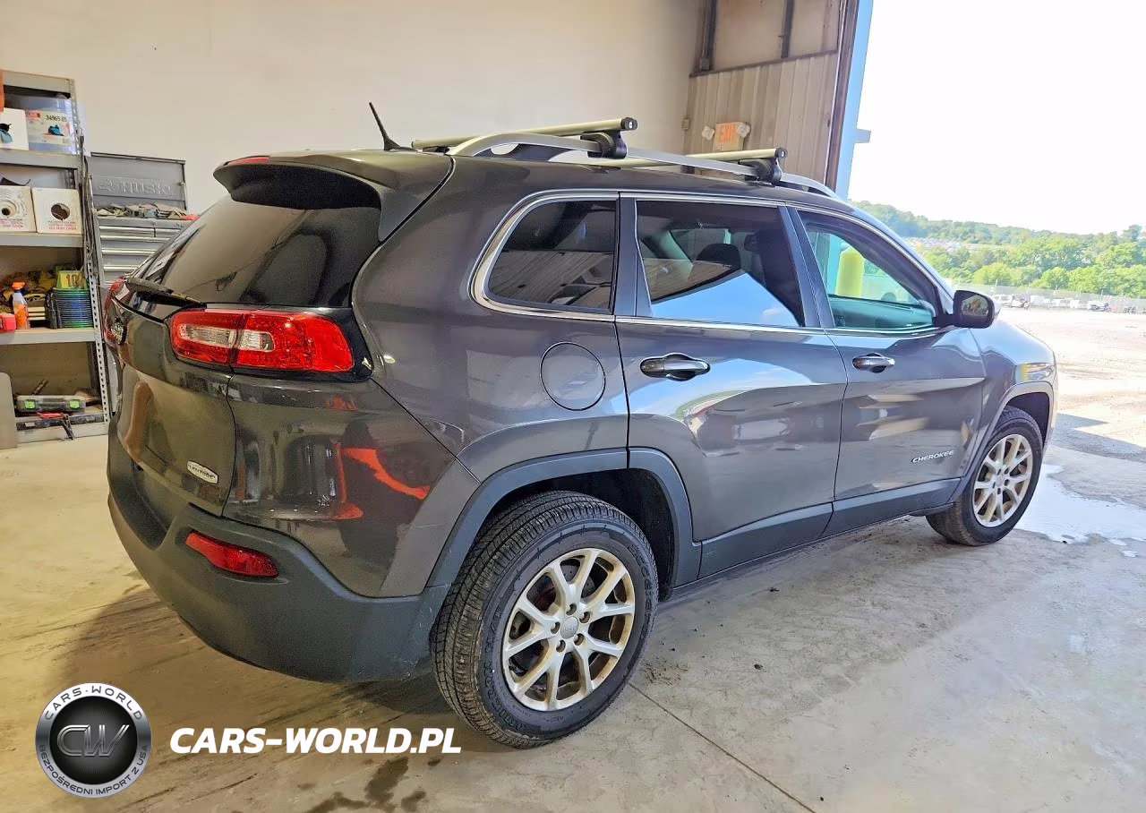 2014 Jeep Cherokee Latitude VIN:1C4PJMCB9EW247523 - 3