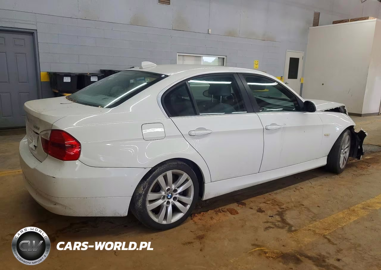 2006 BMW 330 I VIN:WBAVB33556PS15931 - 3