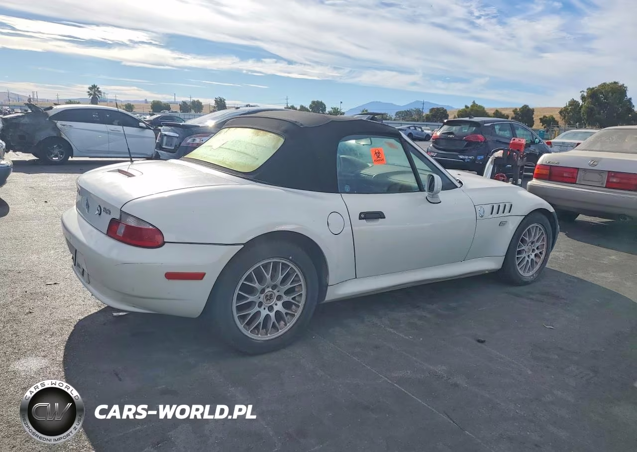 2000 BMW Z3 VIN:4USCH9341YLG02826 - 3