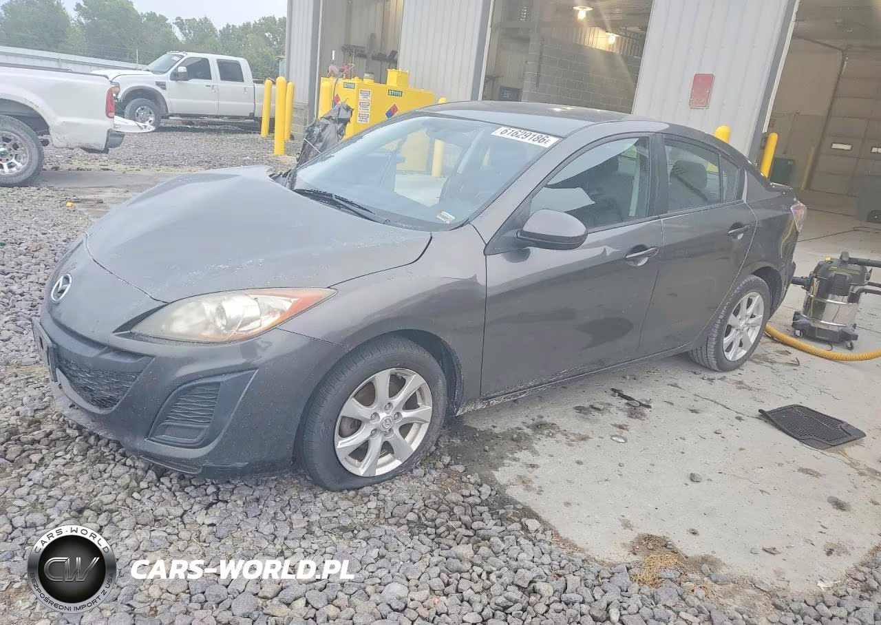 2011 Mazda 3 I