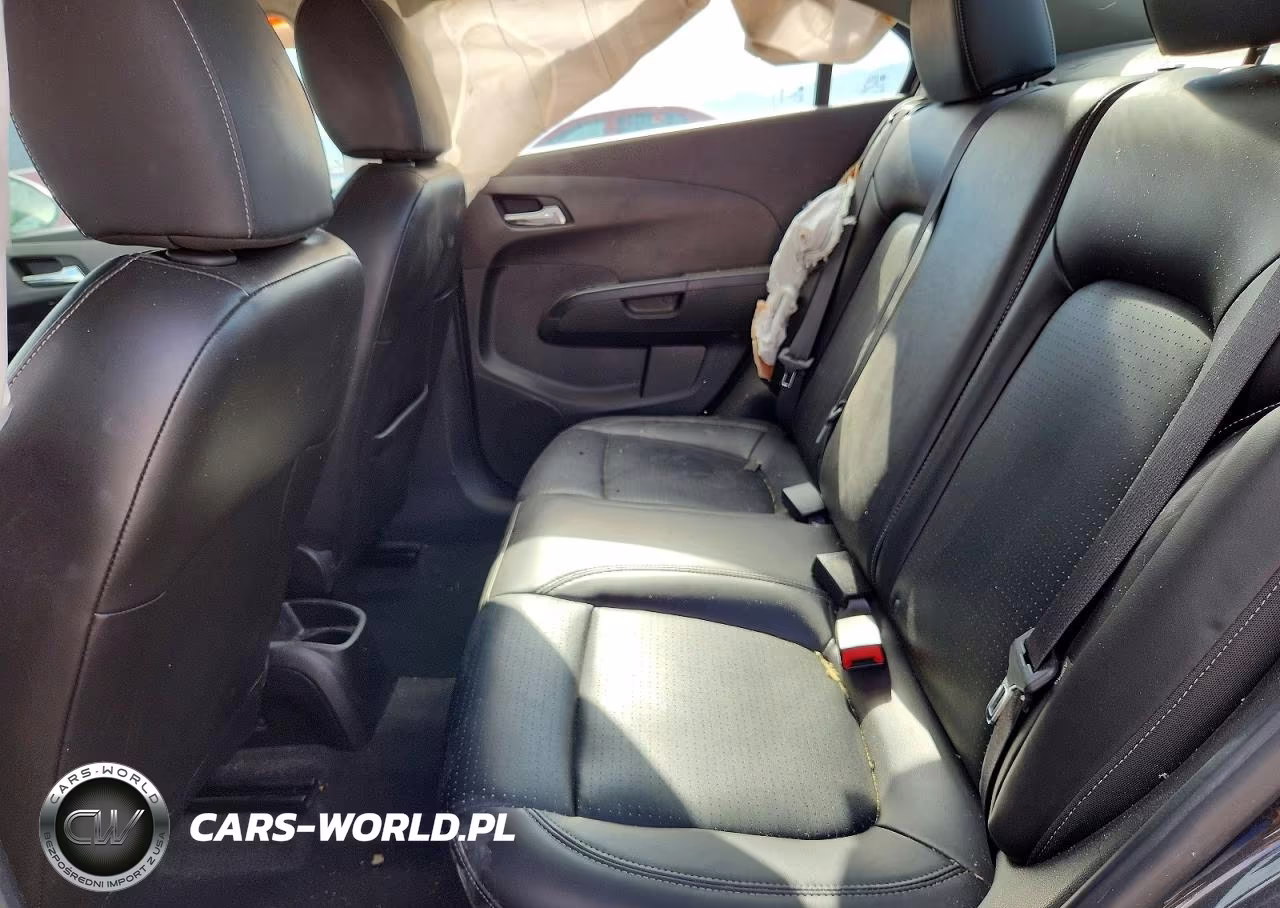 2016 Chevrolet Sonic Ltz VIN:1G1JE5SB8G4140245 - 10