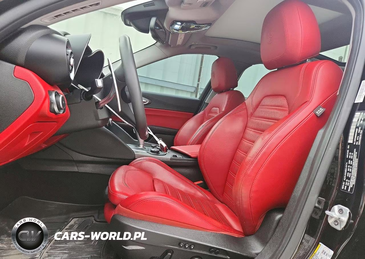 2019 Alfa Romeo Giulia Ti VIN:ZARFANBN9K7606667 - 7