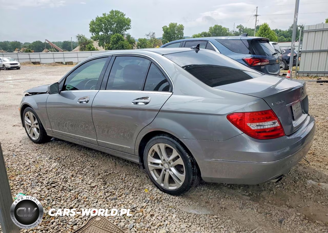2012 Mercedes-Benz C 300 4Matic VIN:WDDGF8BB3CF917466 - 2