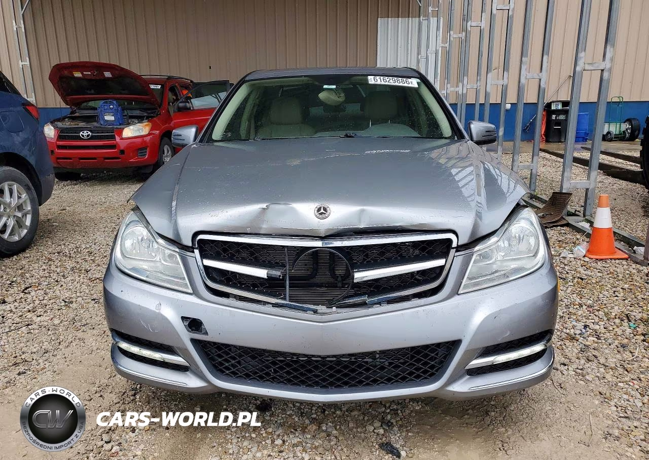 2012 Mercedes-Benz C 300 4Matic VIN:WDDGF8BB3CF917466 - 5