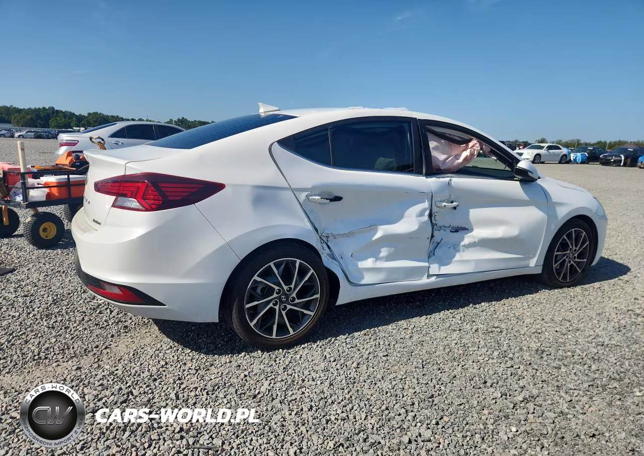 2019 Hyundai Elantra Limited VIN:5NPD84LF6KH485610 - 3