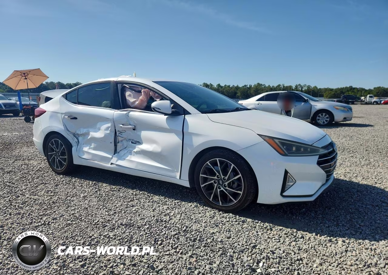 2019 Hyundai Elantra Limited VIN:5NPD84LF6KH485610 - 4
