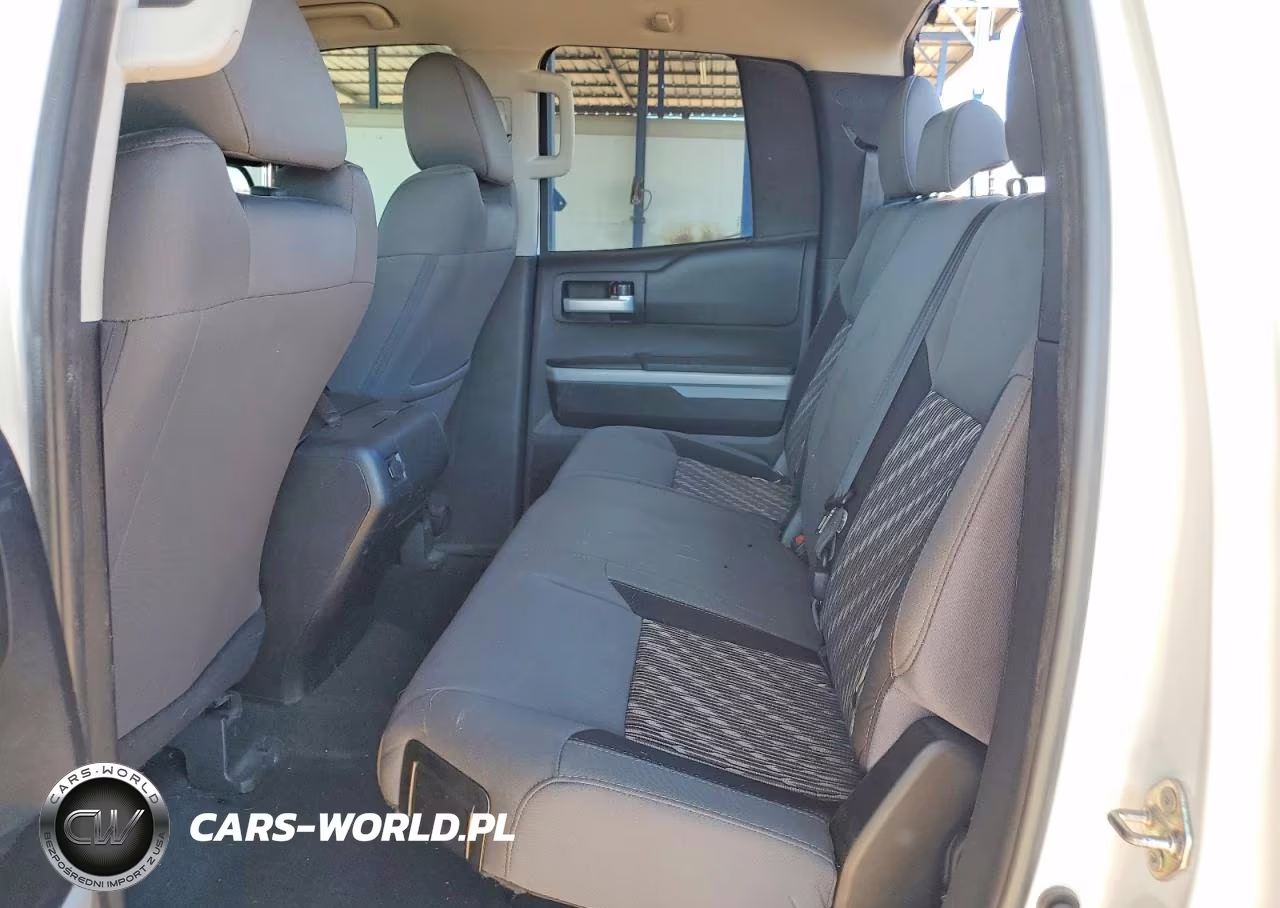 2019 Toyota Tundra Sr5 VIN:5TFUY5F1XKX823732 - 10