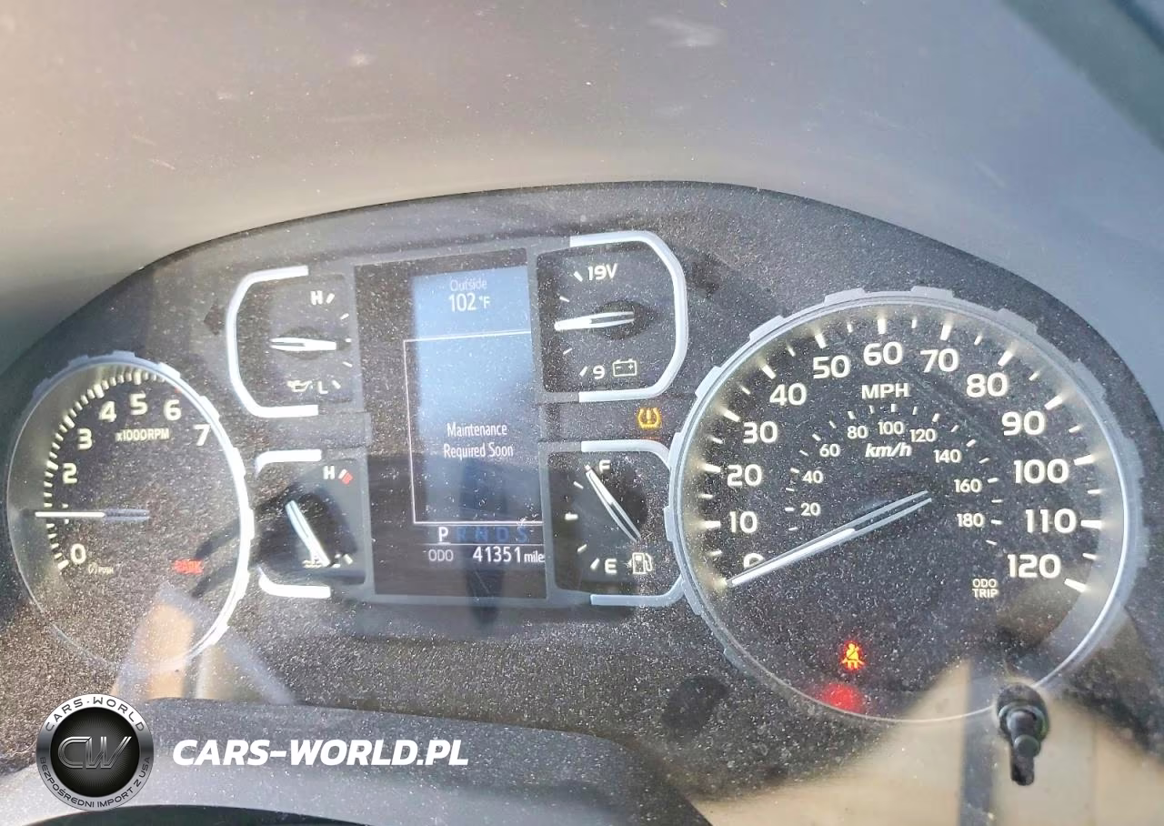 2019 Toyota Tundra Sr5 VIN:5TFUY5F1XKX823732 - 9