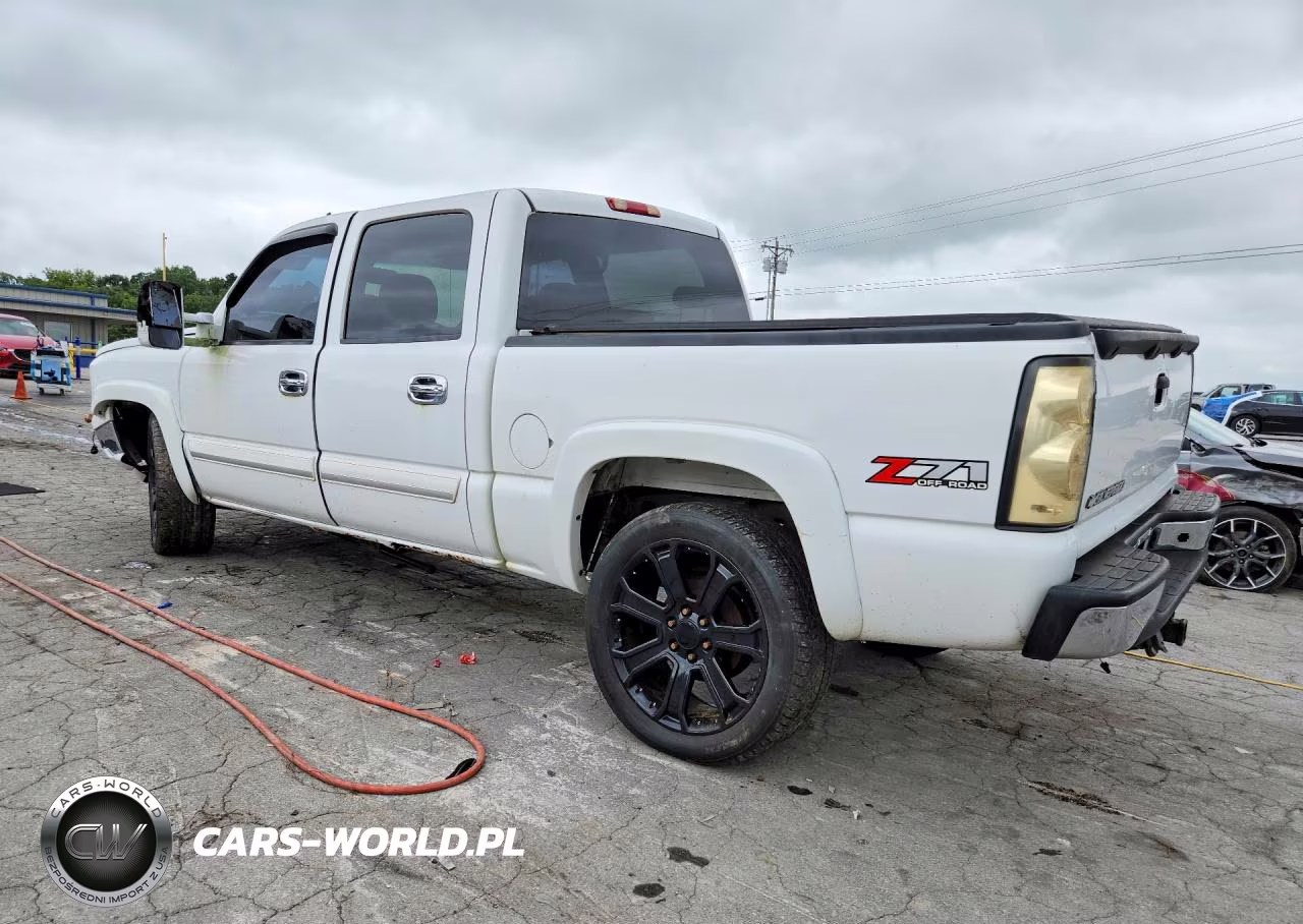 2007 Chevrolet Silverado K1500 Classic Crew Cab VIN:2GCEK13Z071167375 - 2