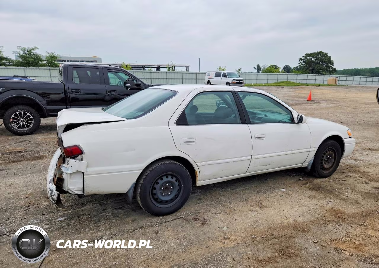 1999 Toyota Camry Le VIN:JT2BG22K5X0309285 - 3
