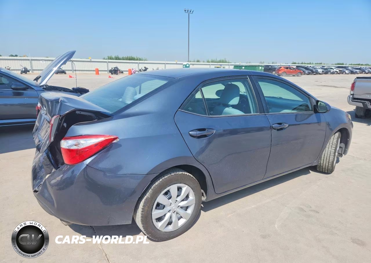 2015 Toyota Corolla Le VIN:5YFBURHE1FP222613 - 3
