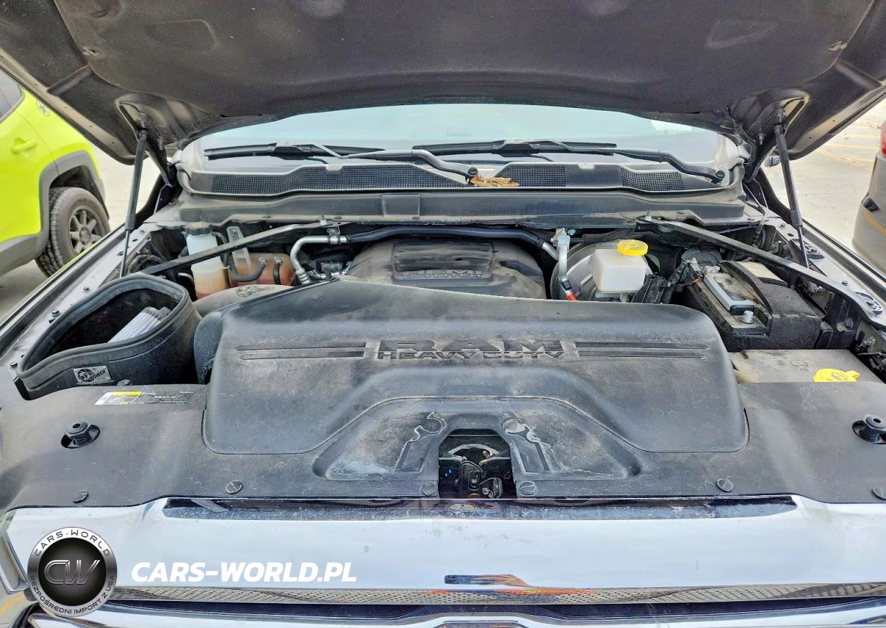 2022 Ram 2500 Laramie VIN:3C6UR5FJ3NG229139 - 11