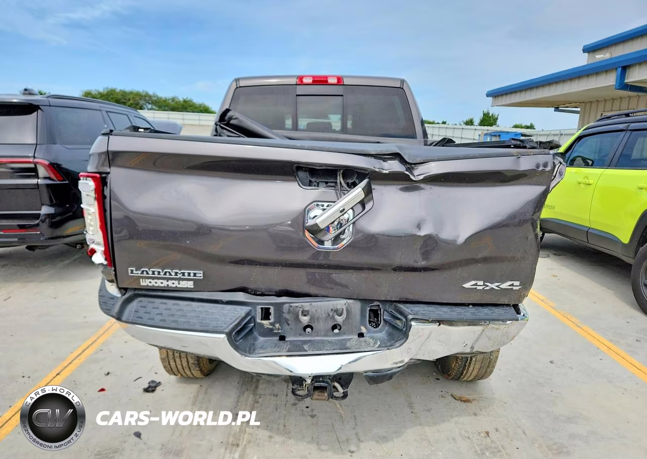 2022 Ram 2500 Laramie VIN:3C6UR5FJ3NG229139 - 6