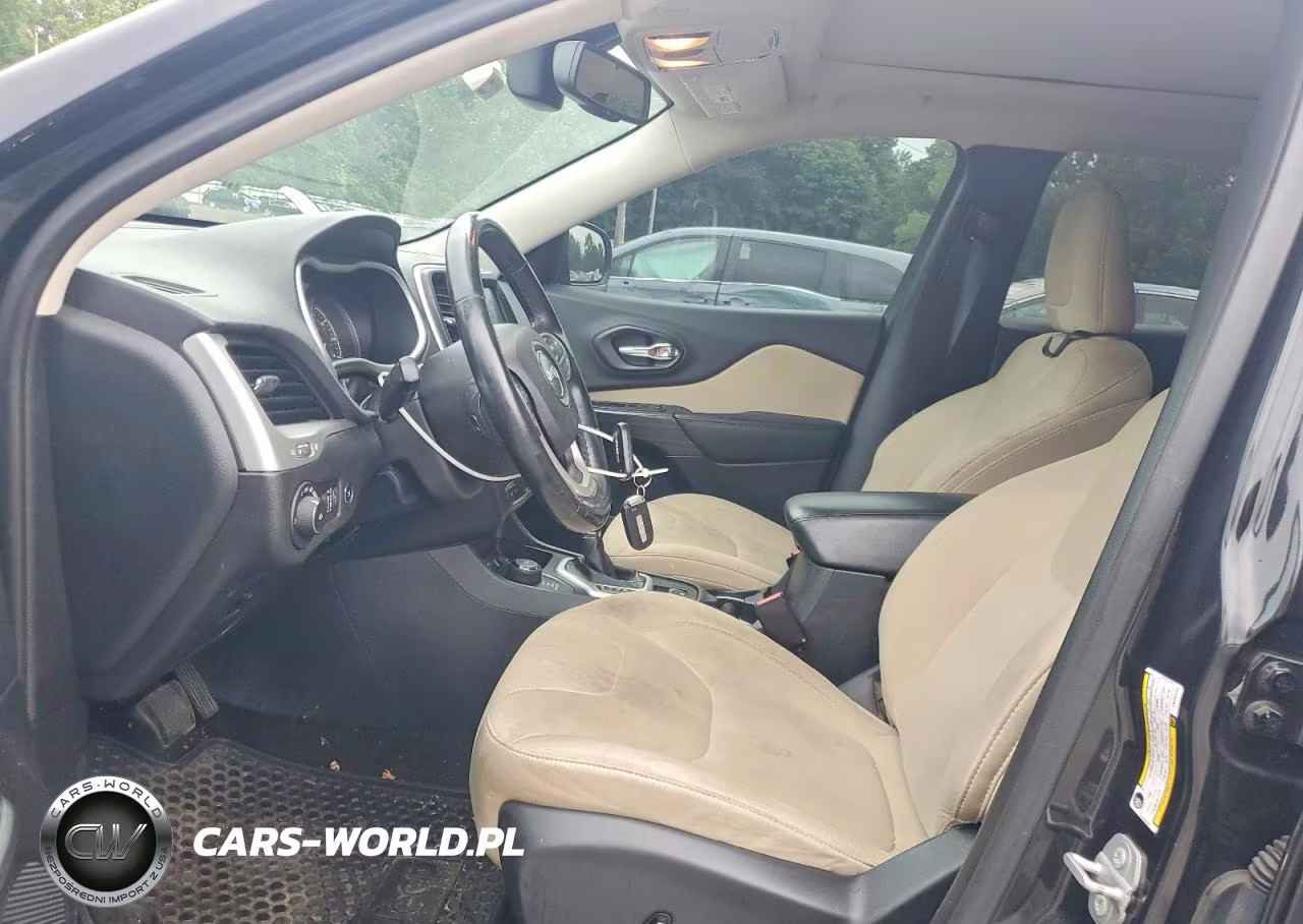 2015 Jeep Cherokee Latitude VIN:1C4PJMCS1FW757124 - 7