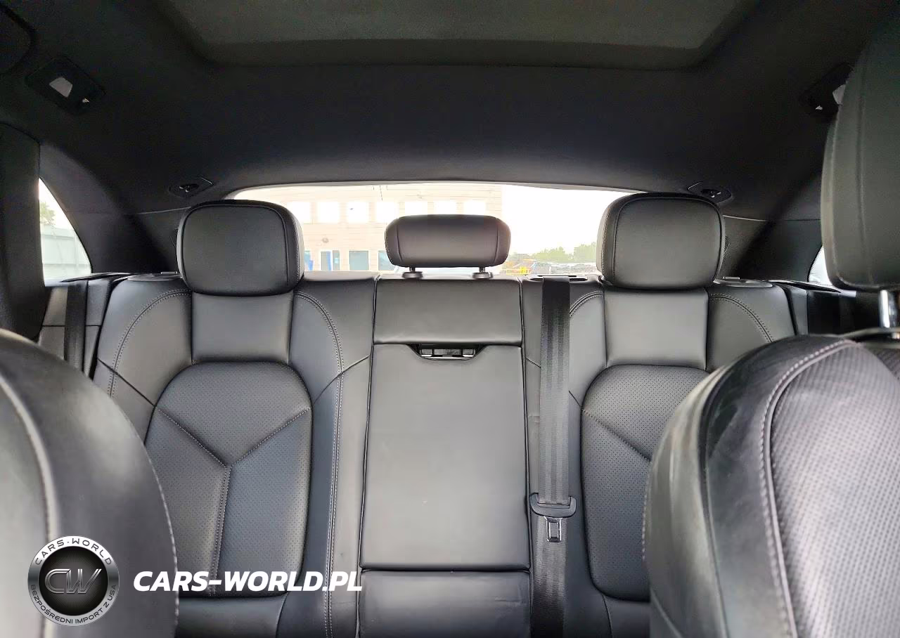 2020 Porsche Macan S VIN:WP1AB2A51LLB33128 - 10