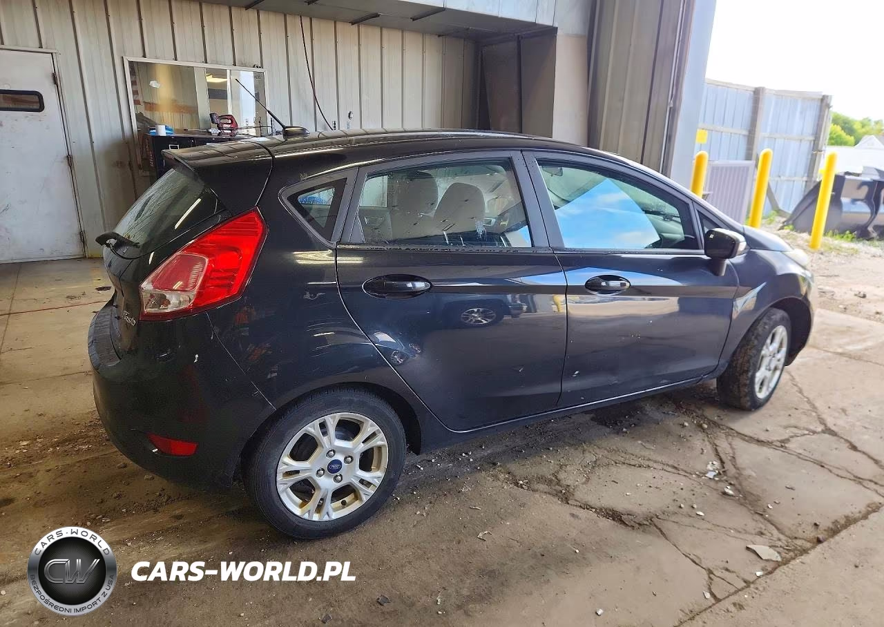2015 Ford Fiesta Se VIN:3FADP4EJ9FM211733 - 3