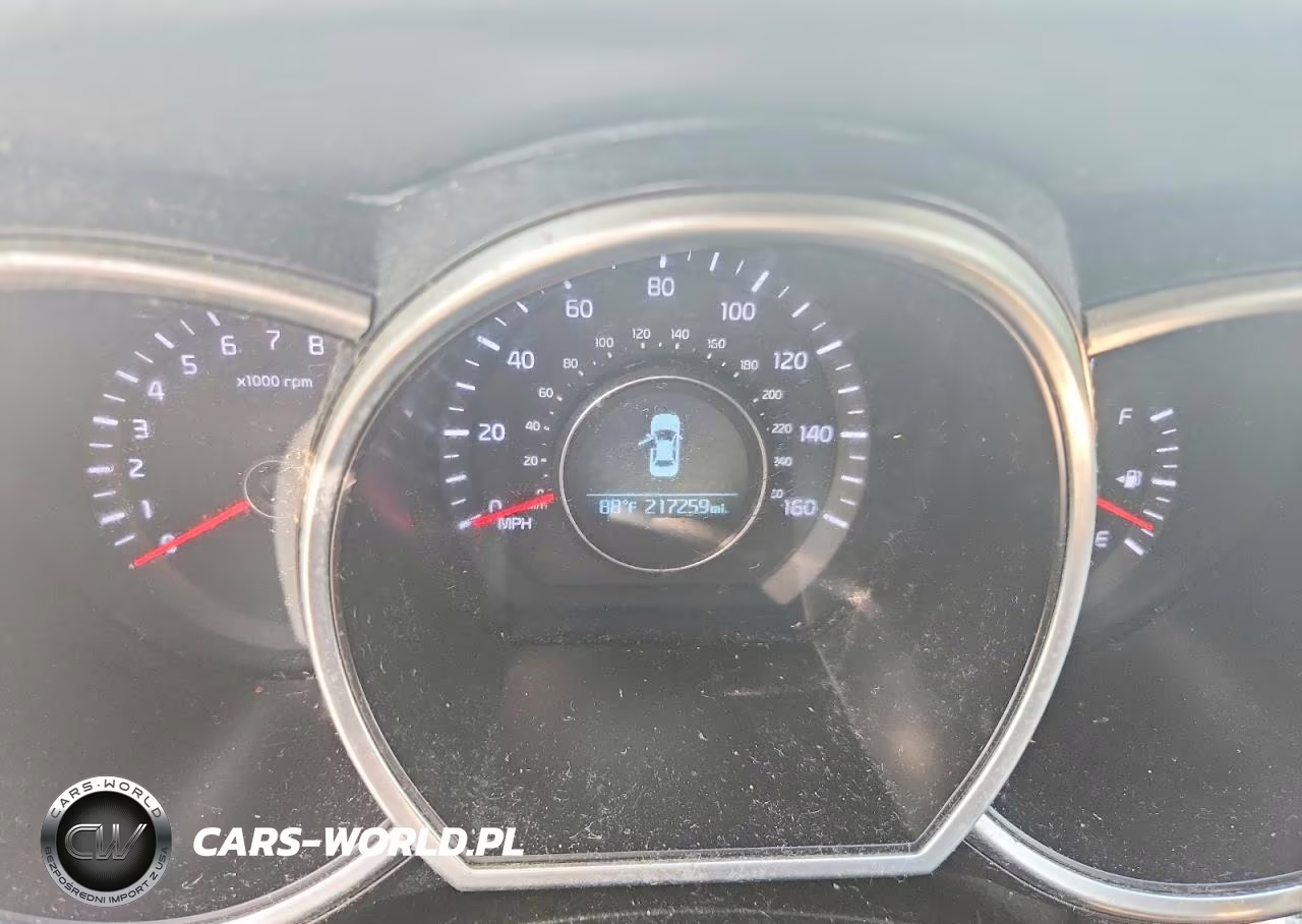 2015 Kia Optima Lx VIN:5XXGM4A72FG354051 - 9