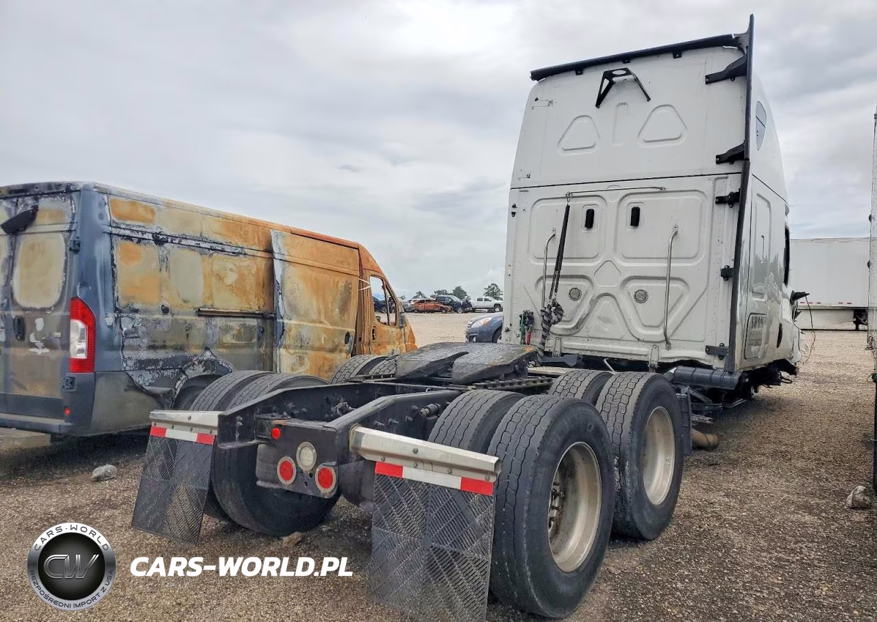 2022 Freightliner Cascadia 126 Semi Truck VIN:1FUJHHDR8NLNC0185 - 4
