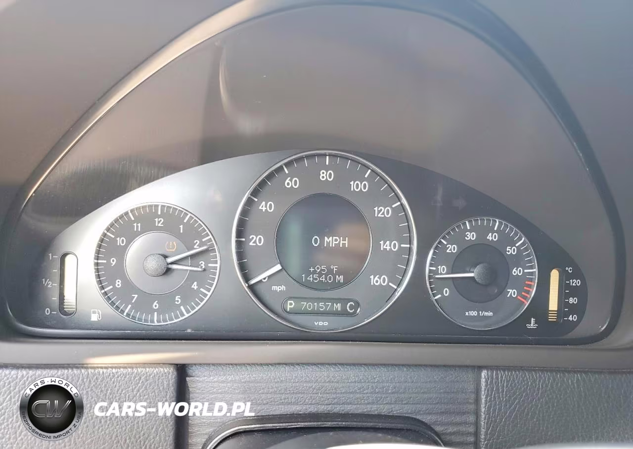 2009 MERCEDES-BENZ CLK 350 VIN:WDBTJ56H59F264926 - 9