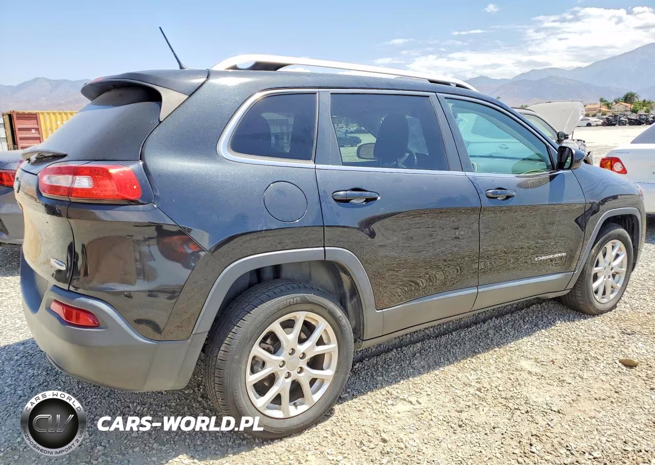 2014 Jeep Cherokee Latitude VIN:1C4PJLCB7EW154641 - 3