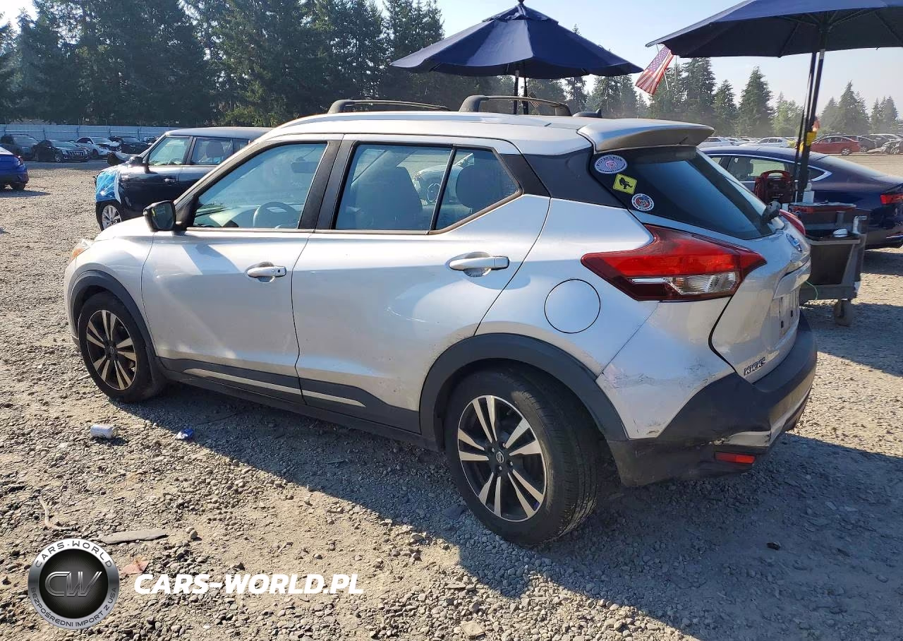 2018 Nissan Kicks Sr VIN:3N1CP5CUXJL539625 - 2