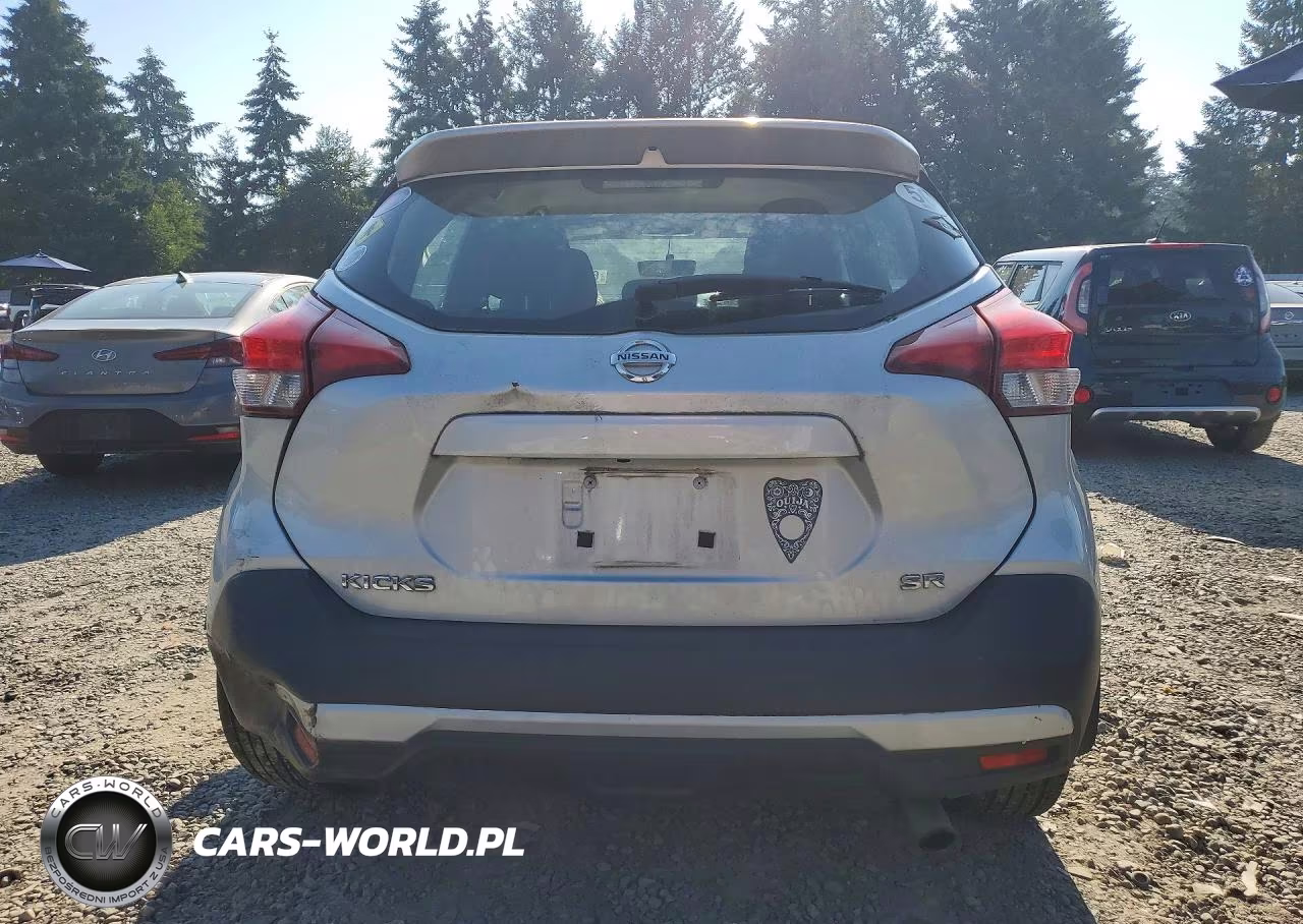 2018 Nissan Kicks Sr VIN:3N1CP5CUXJL539625 - 6