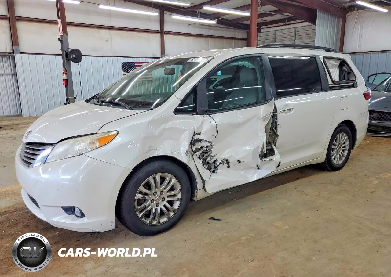 2015 Toyota Sienna Xle 8-Passenger