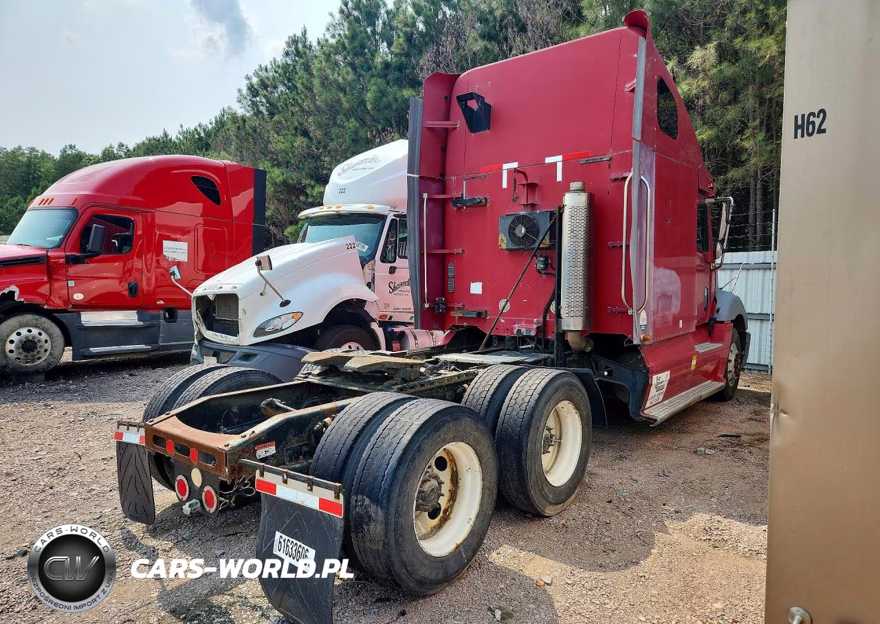 2004 Freightliner Columbia 112 VIN:1FUJA6CGX4LM21637 - 3