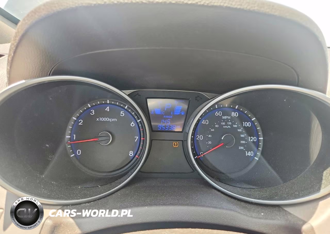 2011 Hyundai Tucson Gls VIN:KM8JU3AC1BU301810 - 9