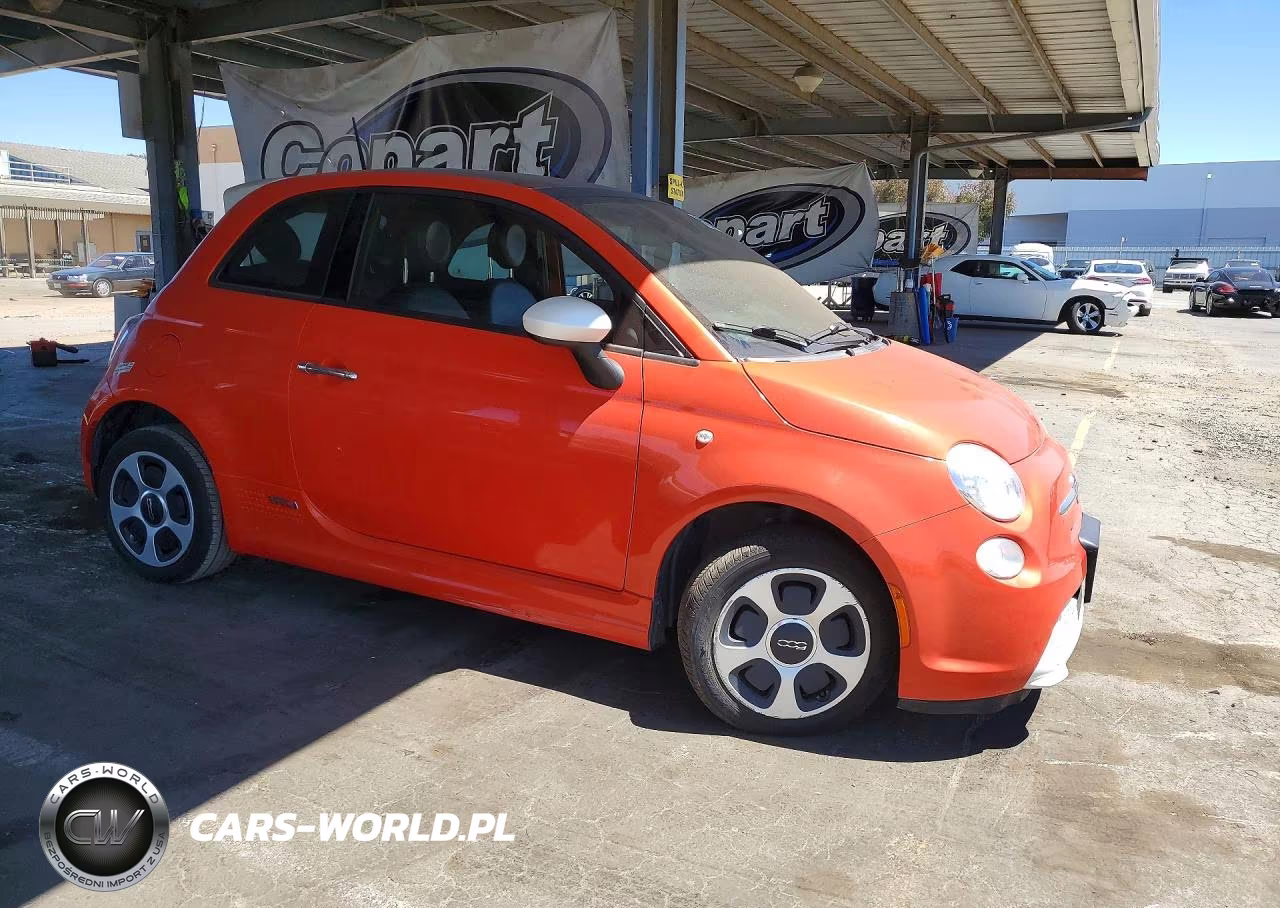 2015 Fiat 500 Electric VIN:3C3CFFGEXFT652916 - 4